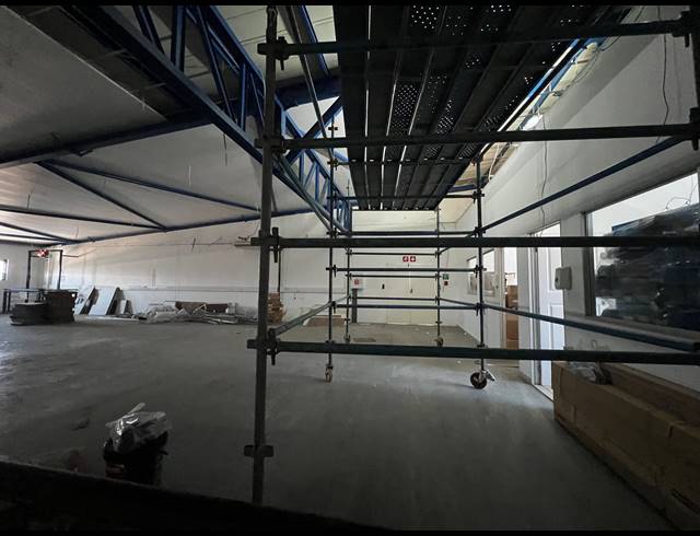 530M² WAREHOUSE TO LET IN STRIJDOMPARK